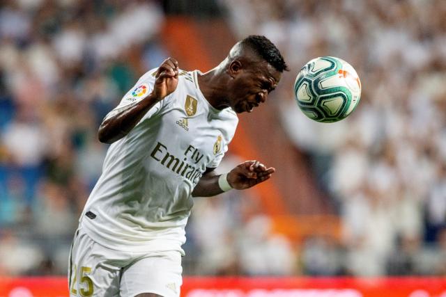 媒体人：篮协已经联系华裔后卫协商入籍办理